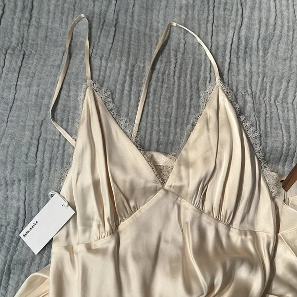 Reformation Ivory Satin Wedding Gown - Picture 4 of 5